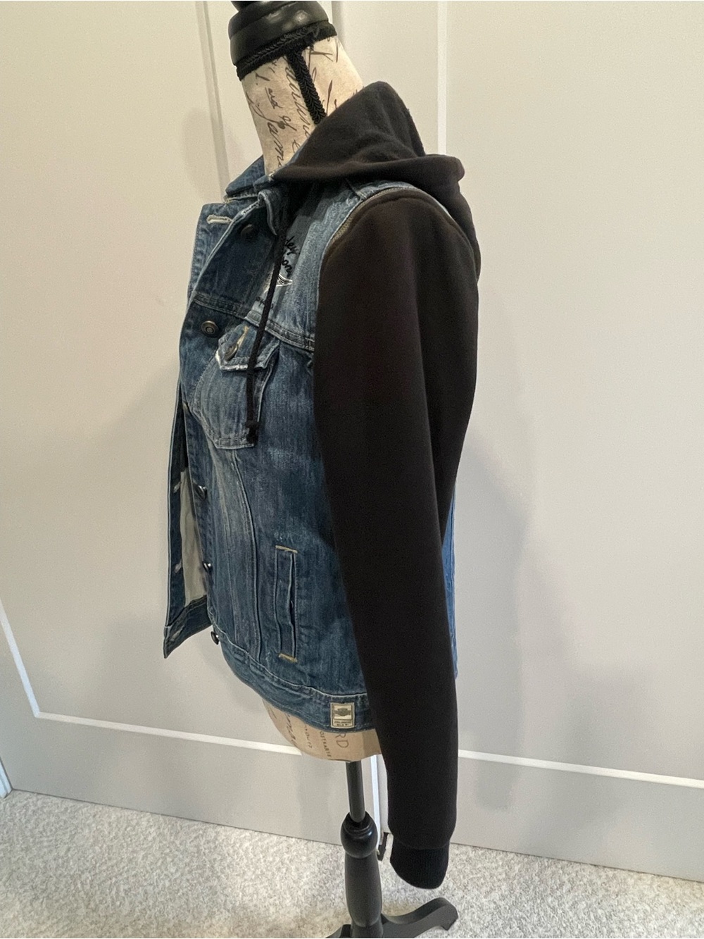 Harley-Davidson® Women's Zip-Off Sleeve Denim Jacket - Indigo Wash - Picture 5 of 8